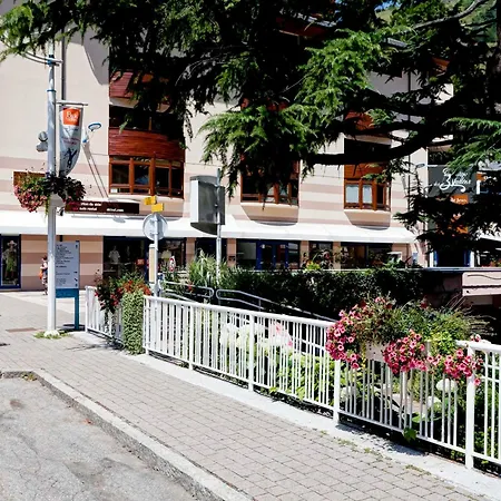 Appartement Brides-les-bains, 1 Pièce, 4 Personnes - Fr-1-512-204 Brides-les-Bains