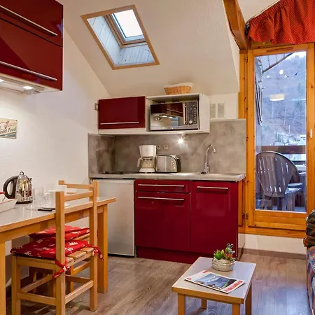 Confort 2 Pièces Au Centre Avec Wi-fi Et Parking - Fr-1-512-204 Appartamento Brides-les-Bains