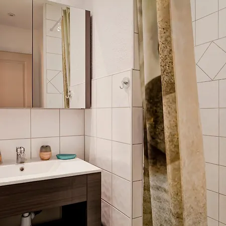 Confort 2 Pieces Au Centre Avec Wi-fi Et Parking - Fr-1-512-204 Apartament Brides-les-Bains